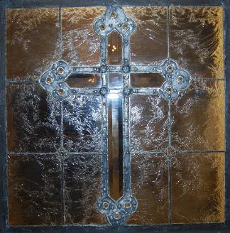 Mar Petors Assyrian Church, sanctuary door cross, Glendale, Arizona USA